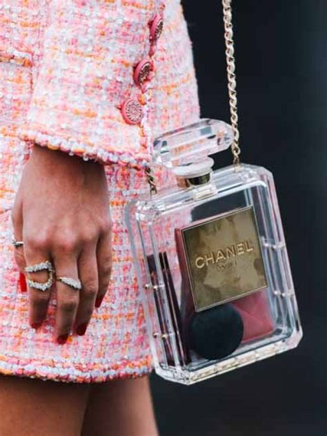 brigadeirices decoração chanel bolsa|5 Bolsas da Chanel que possuem formatos diferentes.